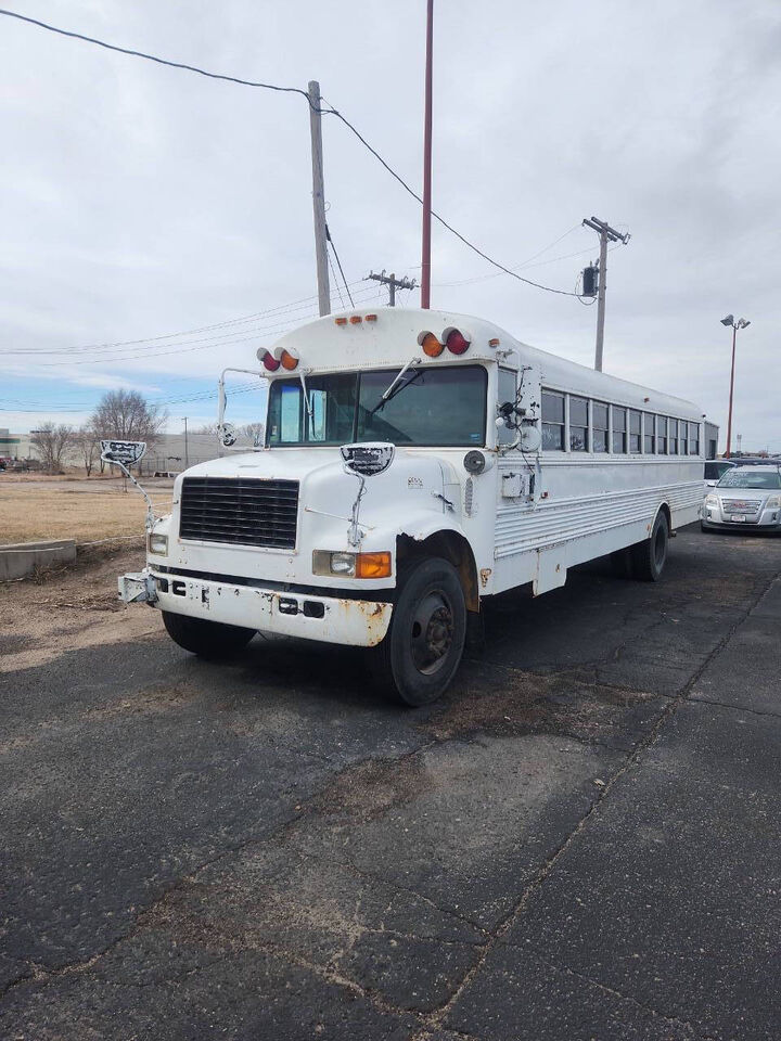 1996 INTERNATIONAL 3800