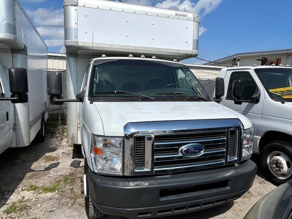 2008 FORD E-450