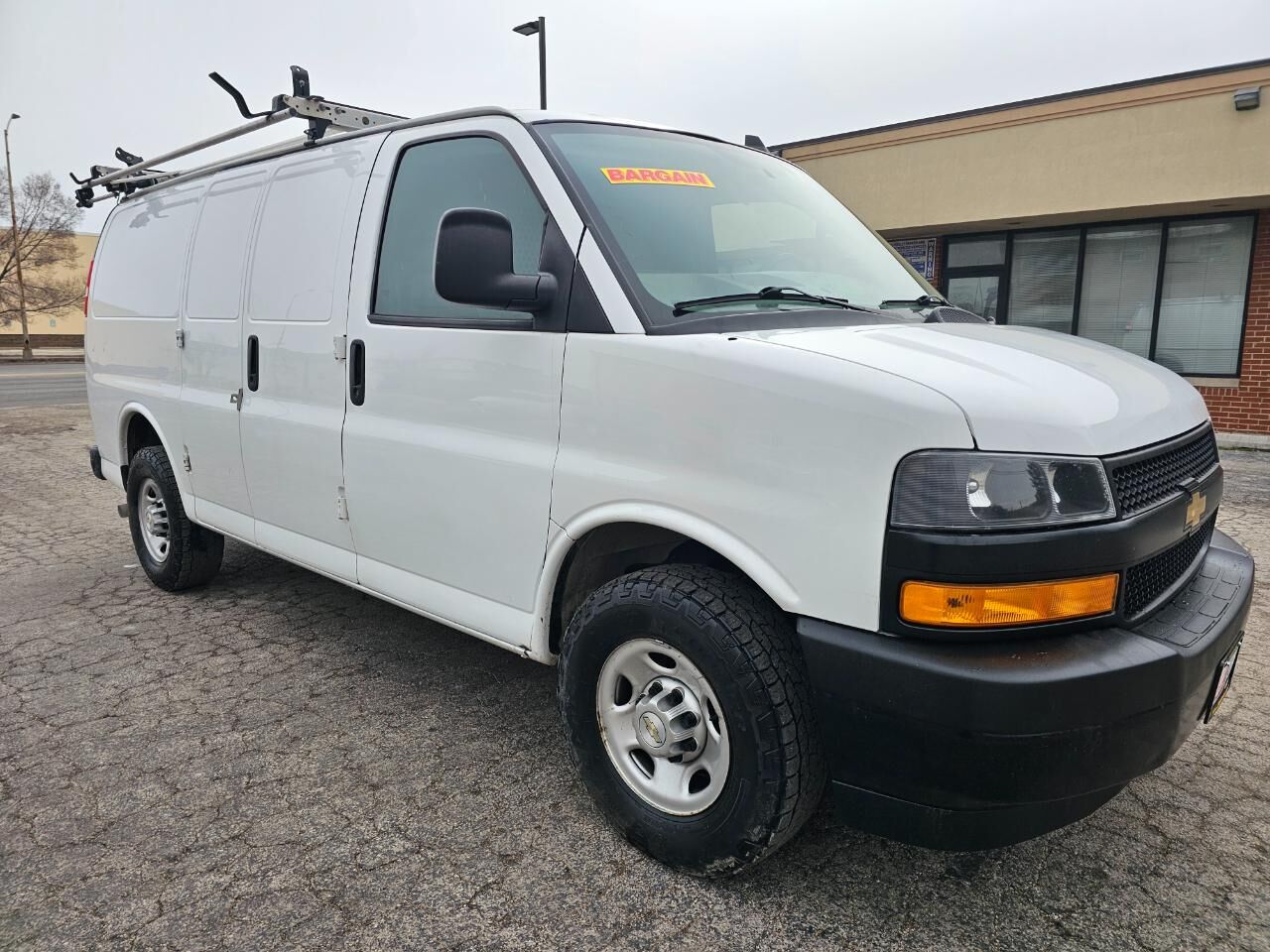 2021 CHEVROLET Express