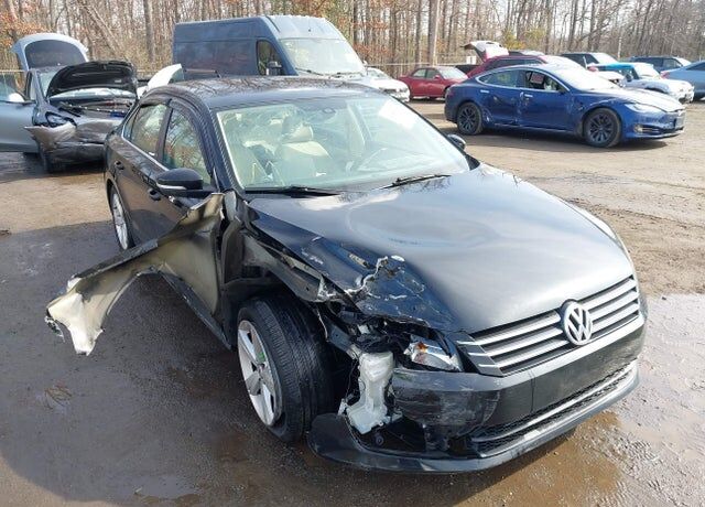 2015 VOLKSWAGEN Passat