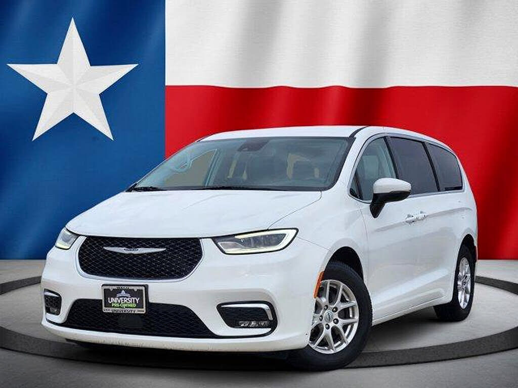 2023 CHRYSLER Pacifica