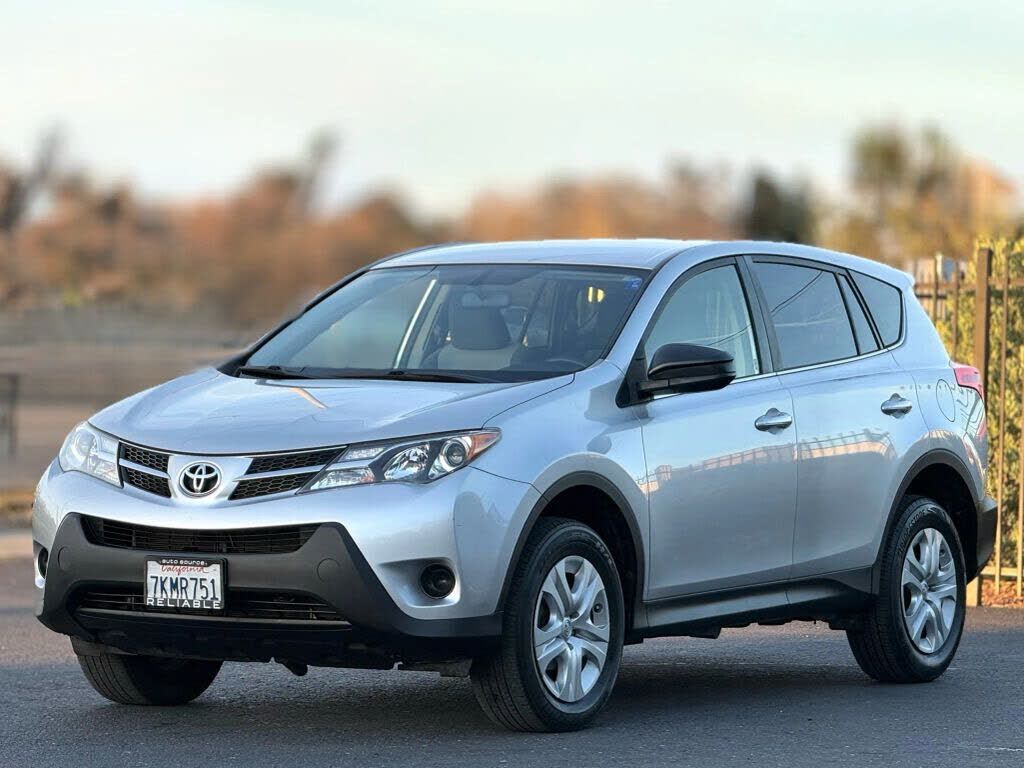 2015 TOYOTA RAV4