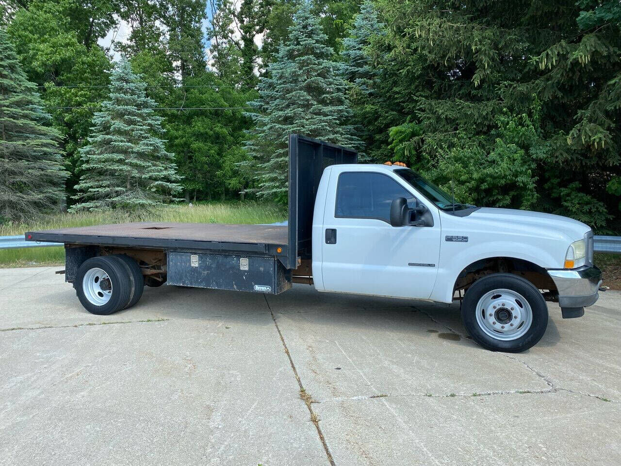 2002 FORD F-550