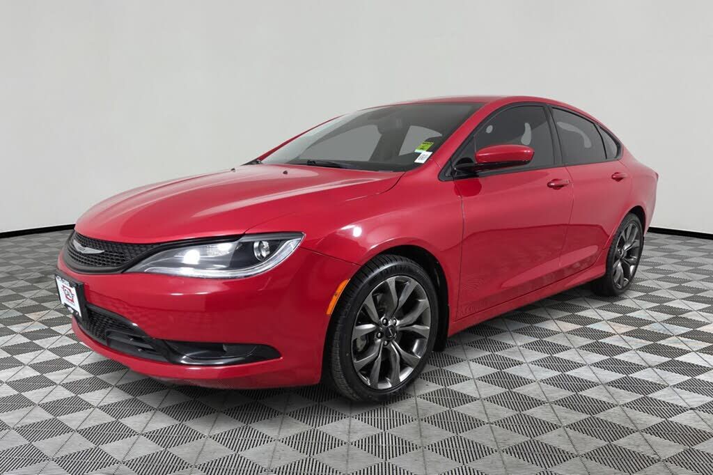 2016 CHRYSLER 200