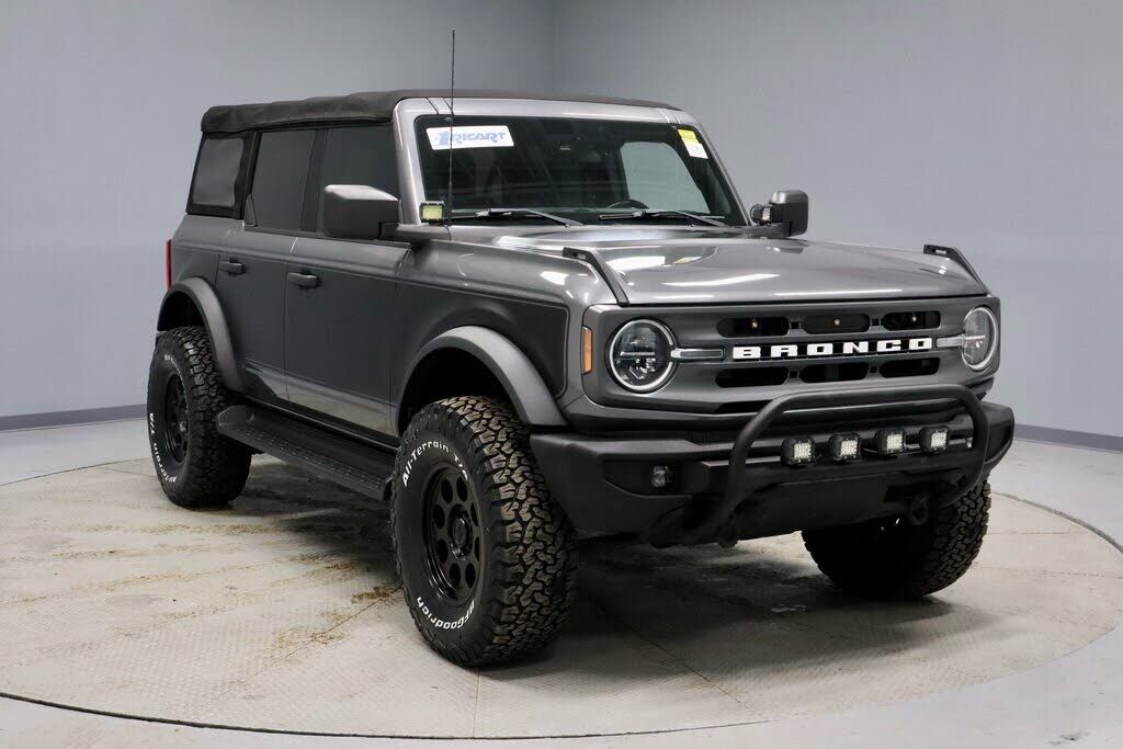 2021 FORD Bronco