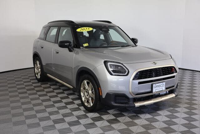 2025 MINI Countryman