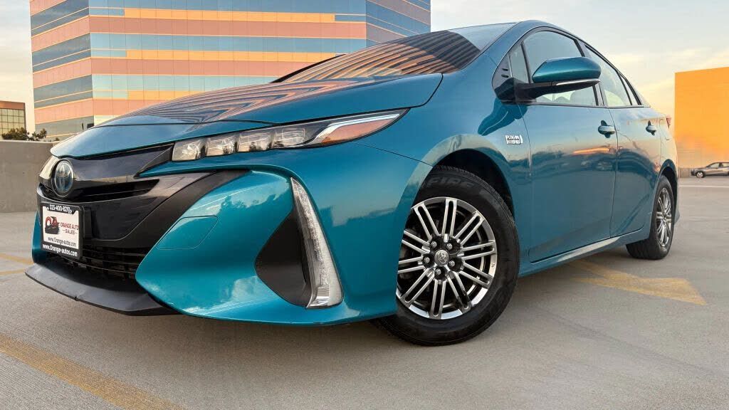 2017 TOYOTA Prius