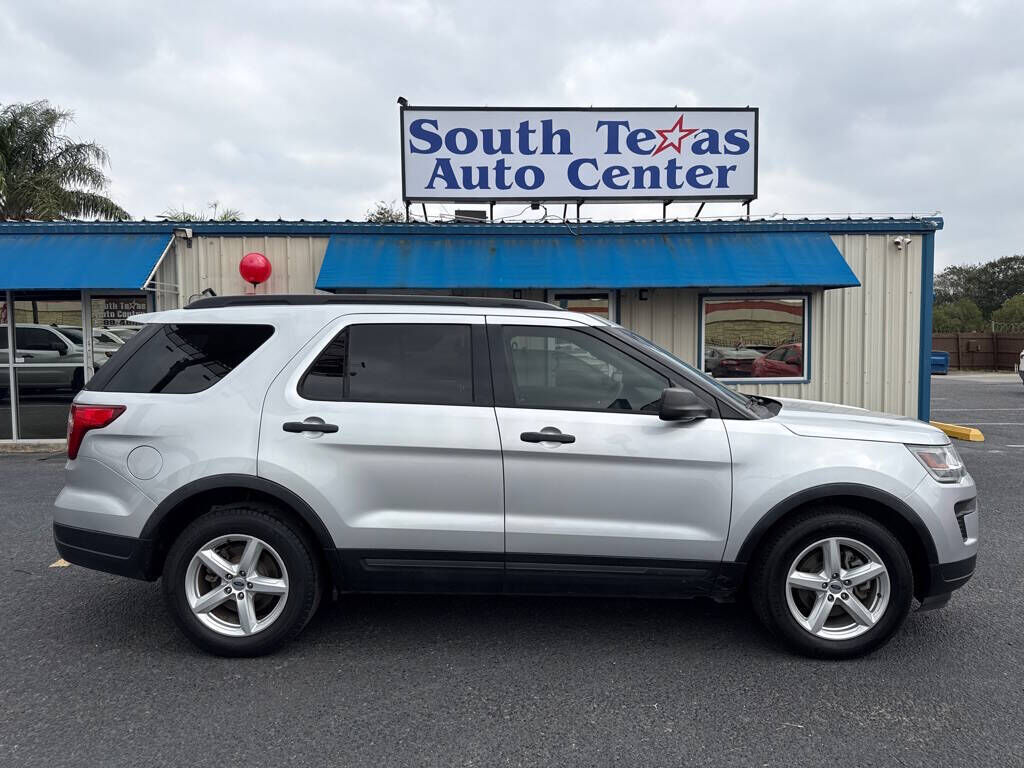 2018 FORD Explorer