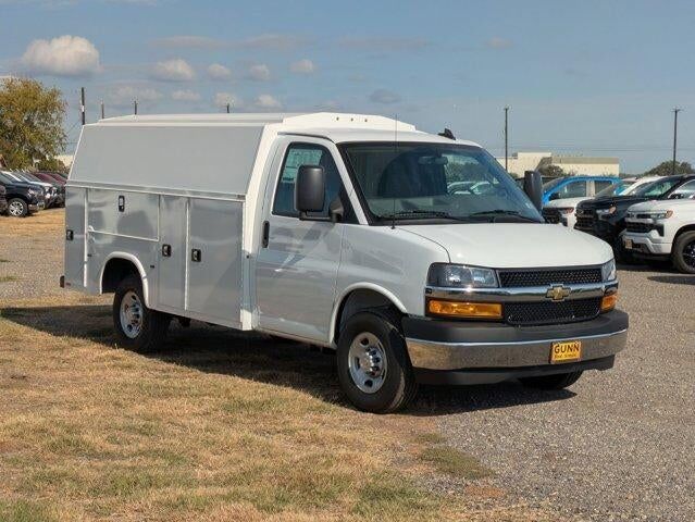 2025 CHEVROLET Express