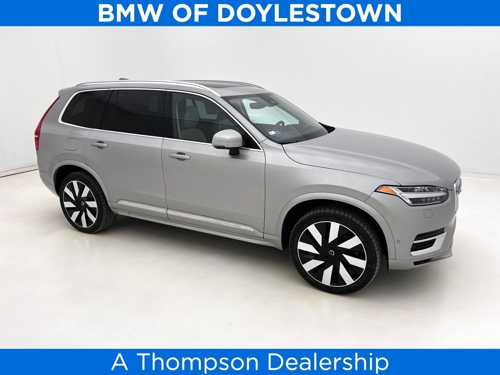 2023 VOLVO XC90