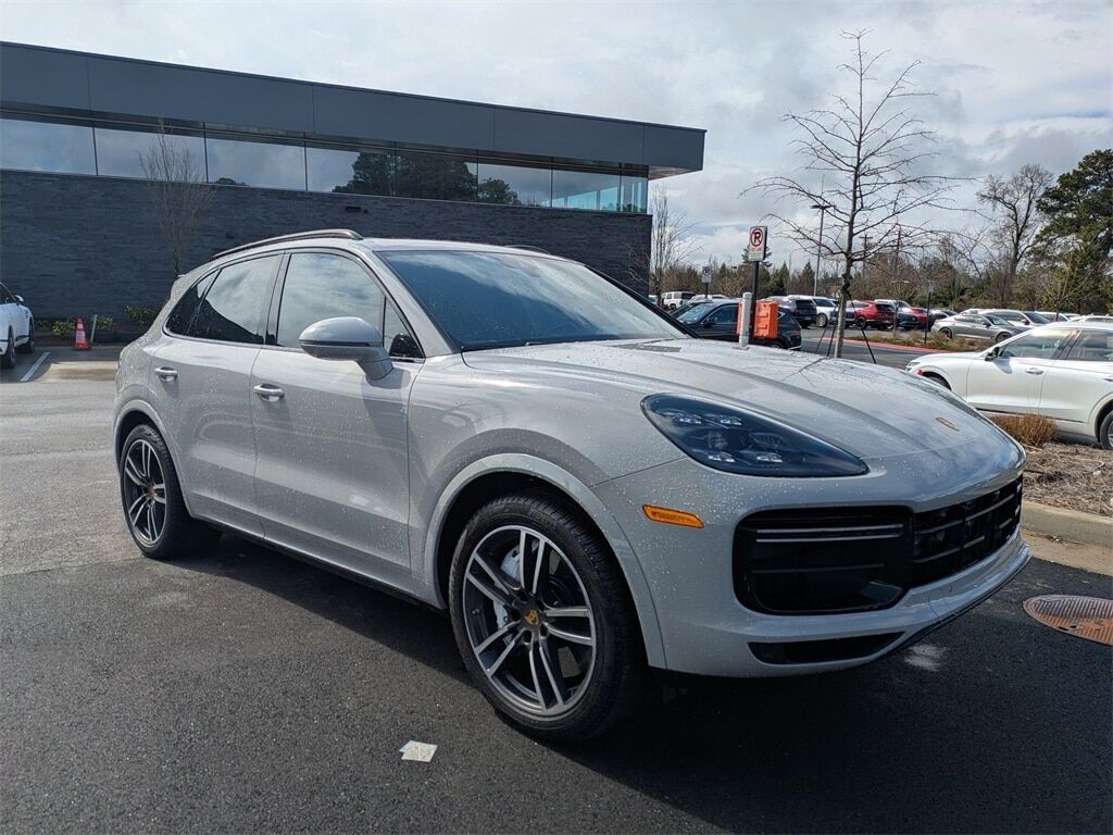 2021 PORSCHE Cayenne
