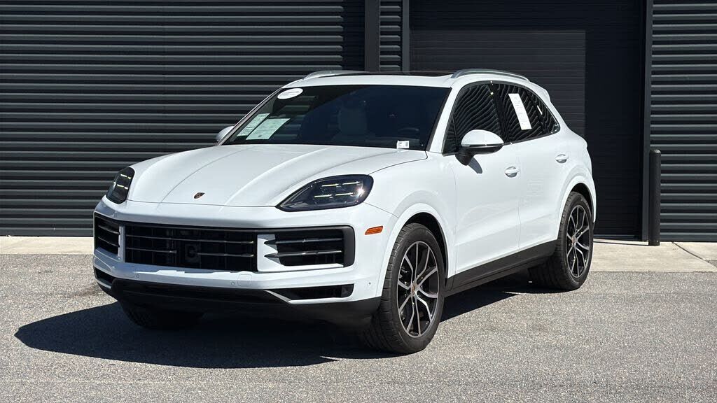 2026 PORSCHE Cayenne