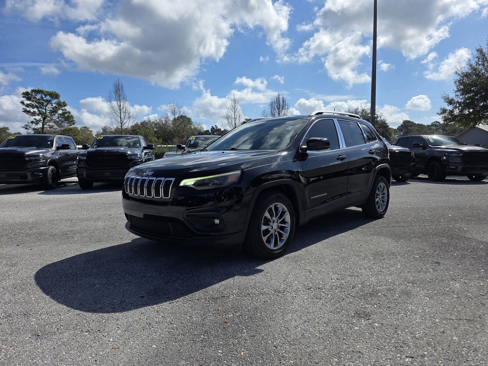 2019 JEEP Cherokee