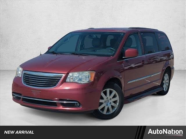 2015 CHRYSLER Town and Country