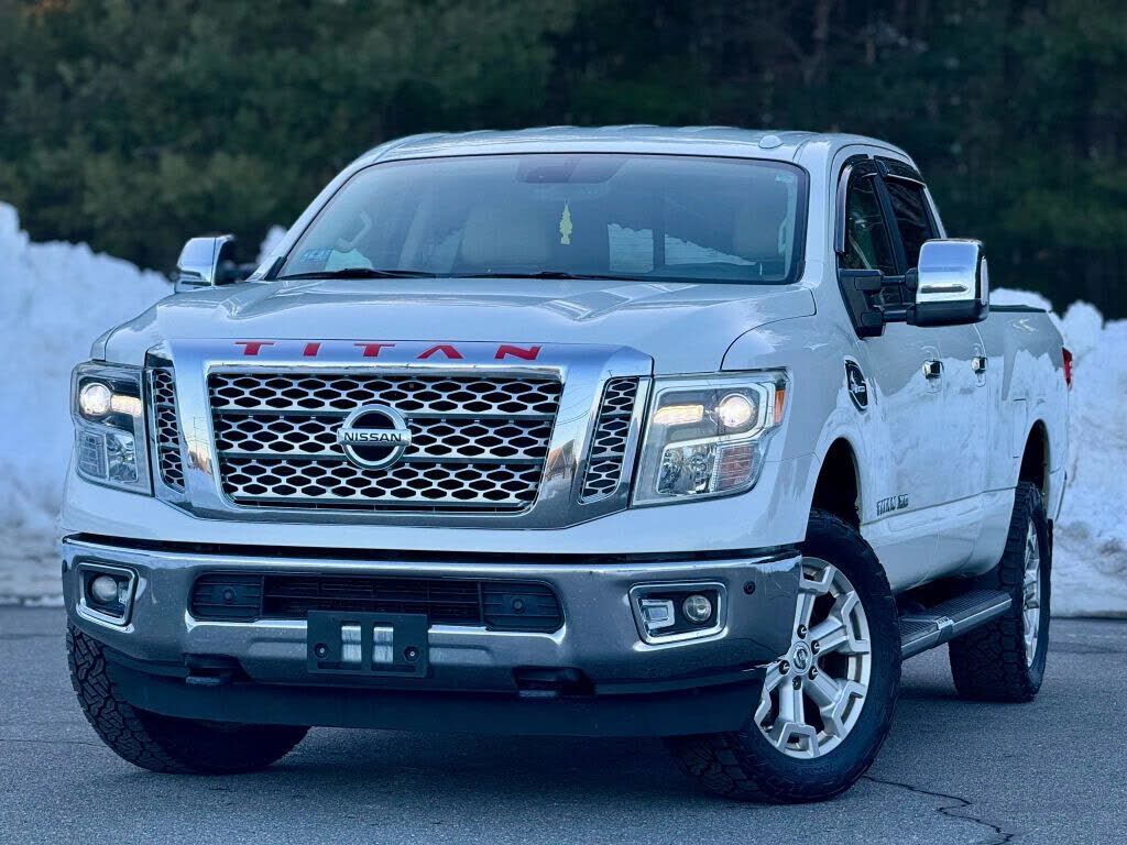 2016 NISSAN Titan