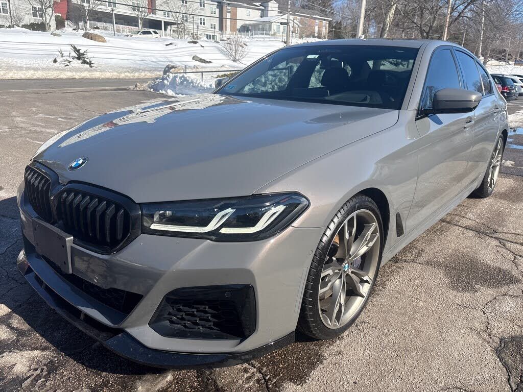 2022 BMW M5