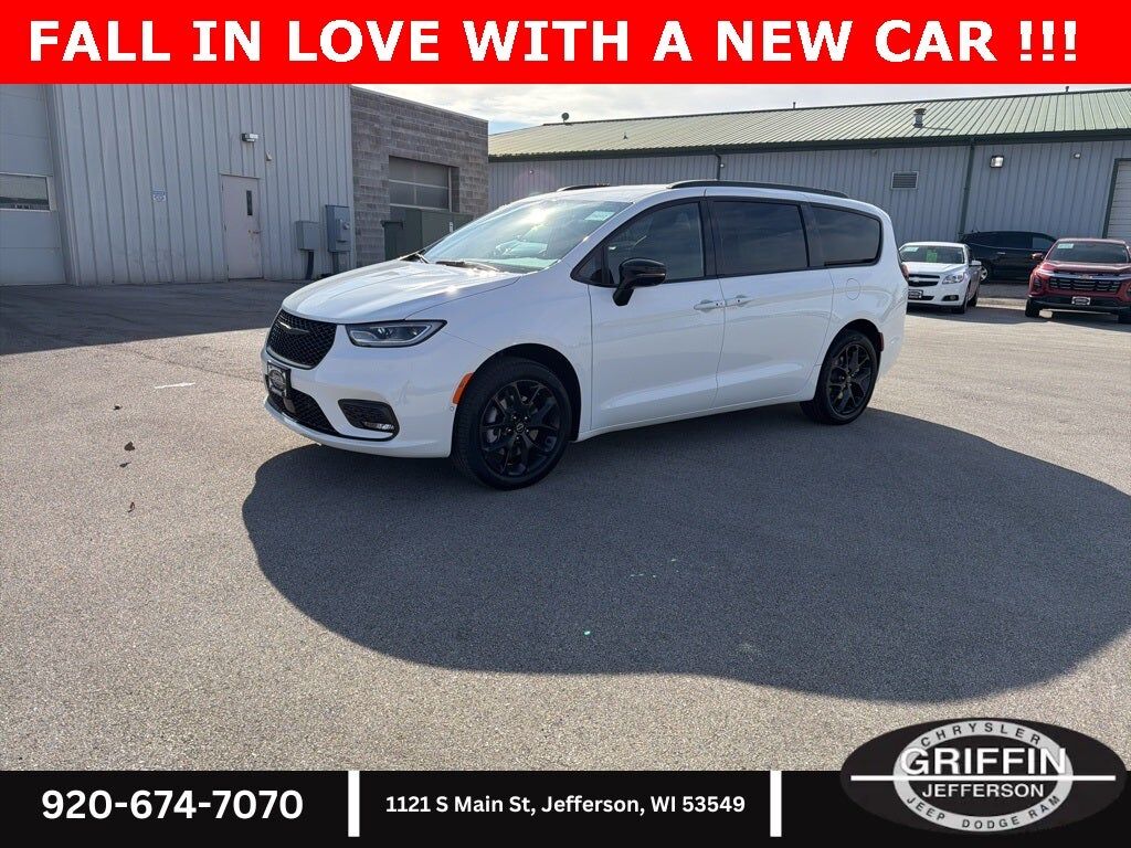 2026 CHRYSLER Pacifica
