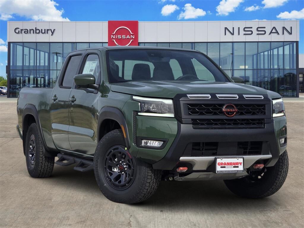 2026 NISSAN Frontier