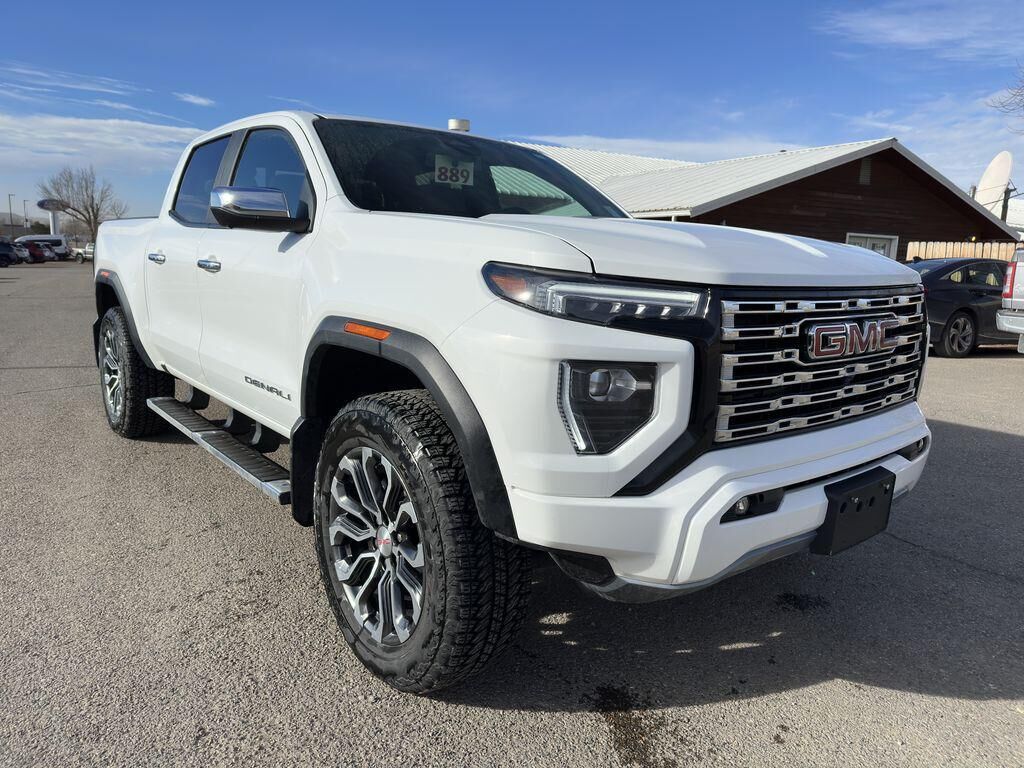 2024 GMC Canyon