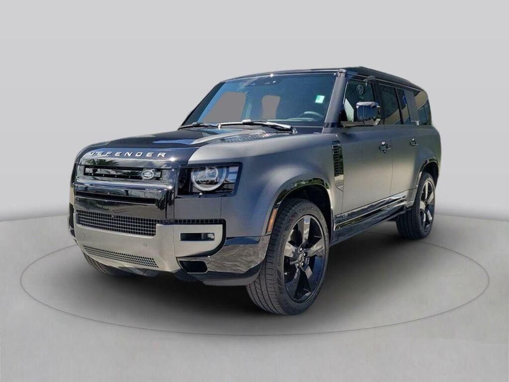 2026 LAND ROVER Defender