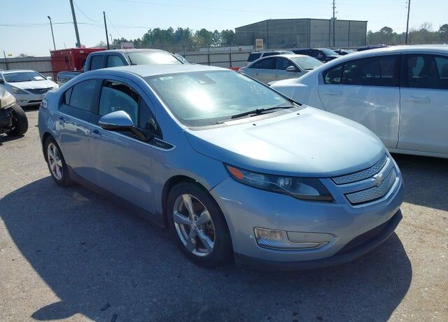 2013 CHEVROLET Volt