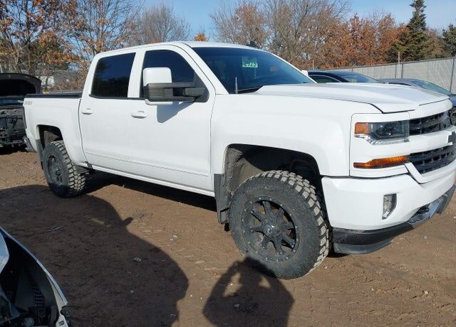 2018 CHEVROLET Silverado