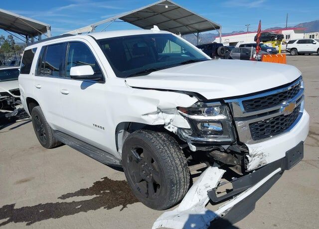 2016 CHEVROLET Tahoe