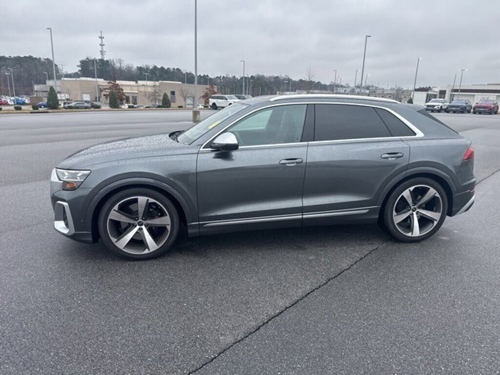 2024 Audi SQ8