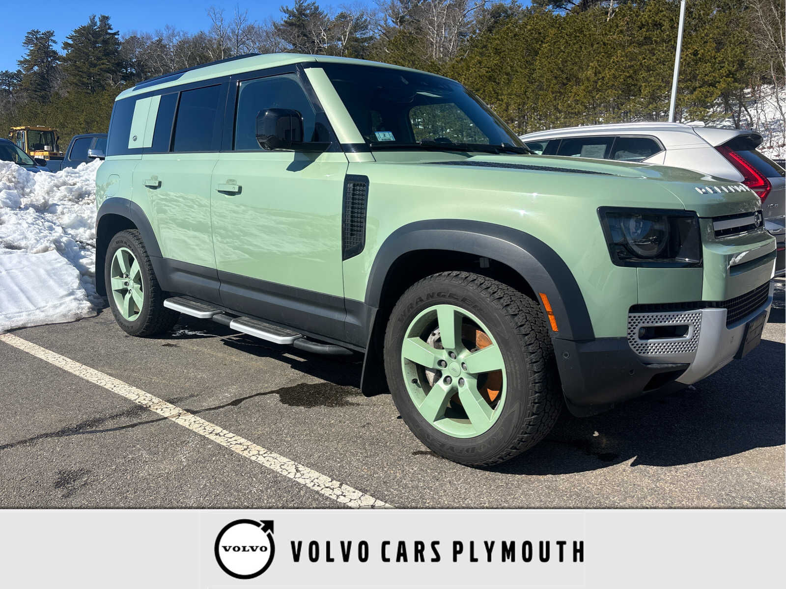 2023 LAND ROVER Defender