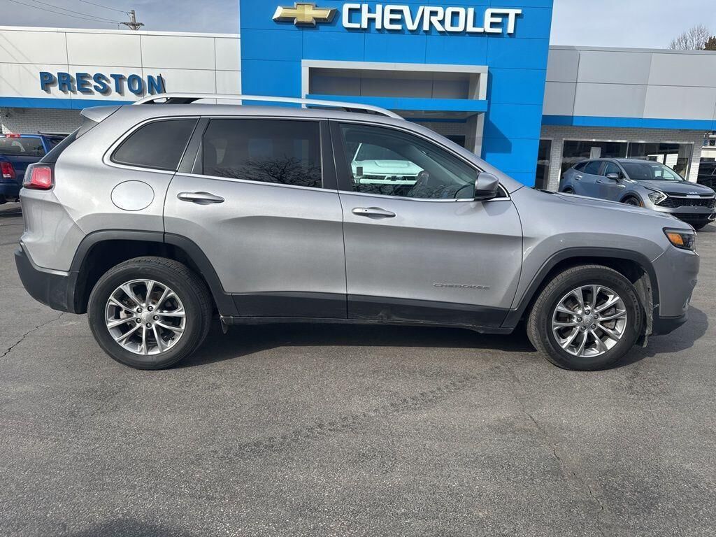 2019 JEEP Cherokee