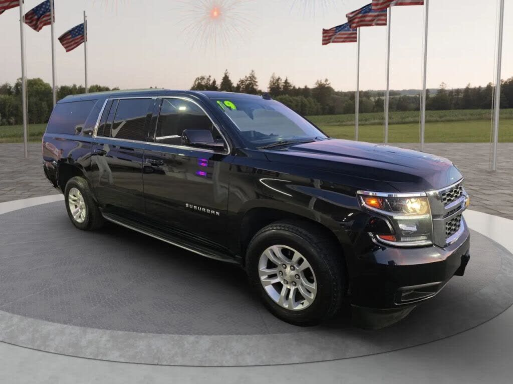 2019 CHEVROLET Suburban