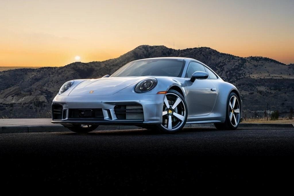 2026 PORSCHE 911