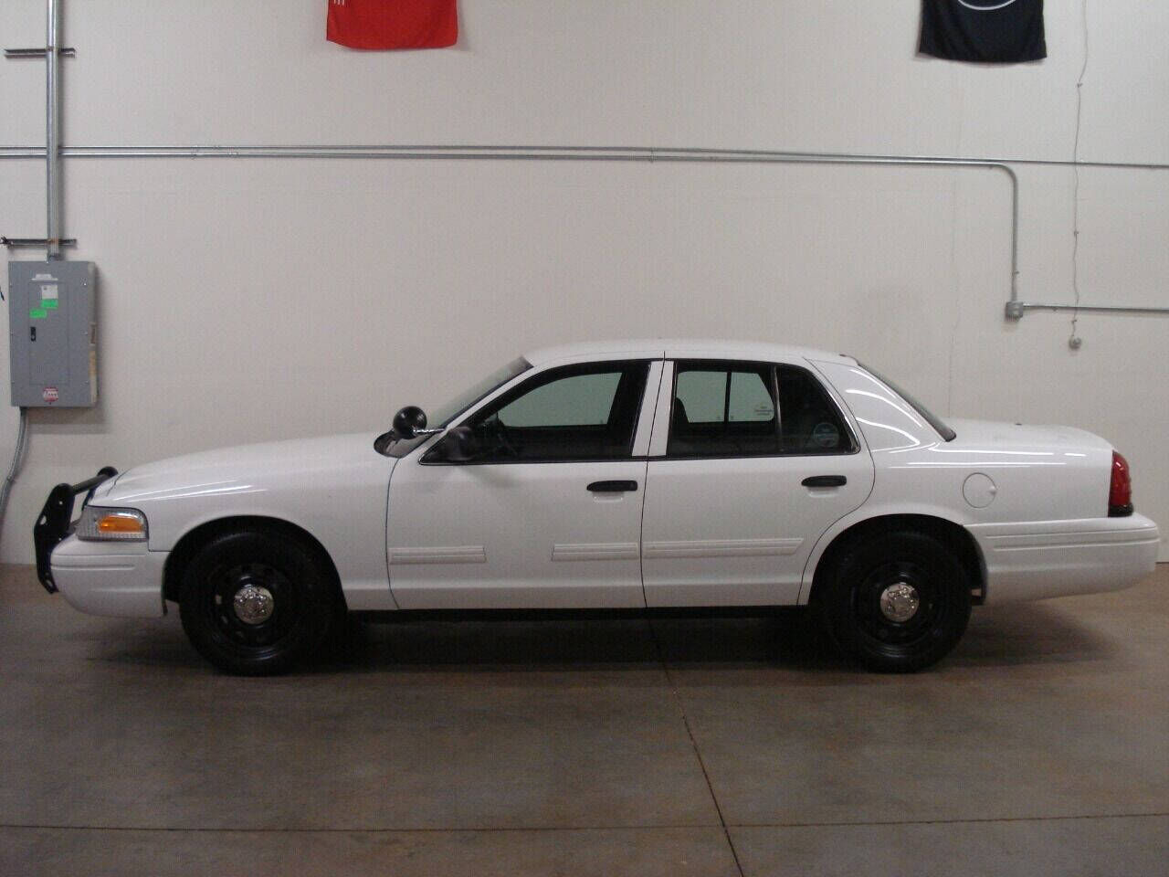 2009 FORD Crown Victoria