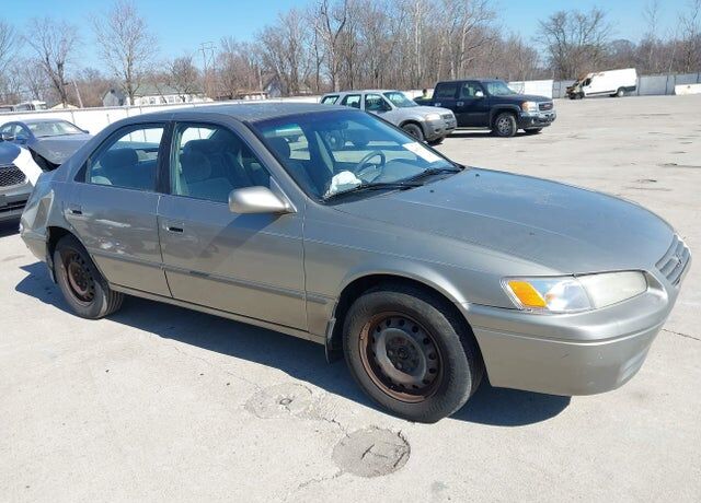 1998 TOYOTA Camry