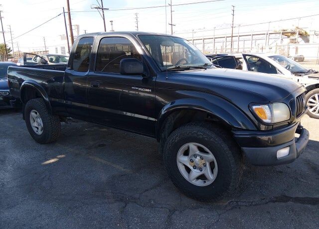 2002 TOYOTA Tacoma