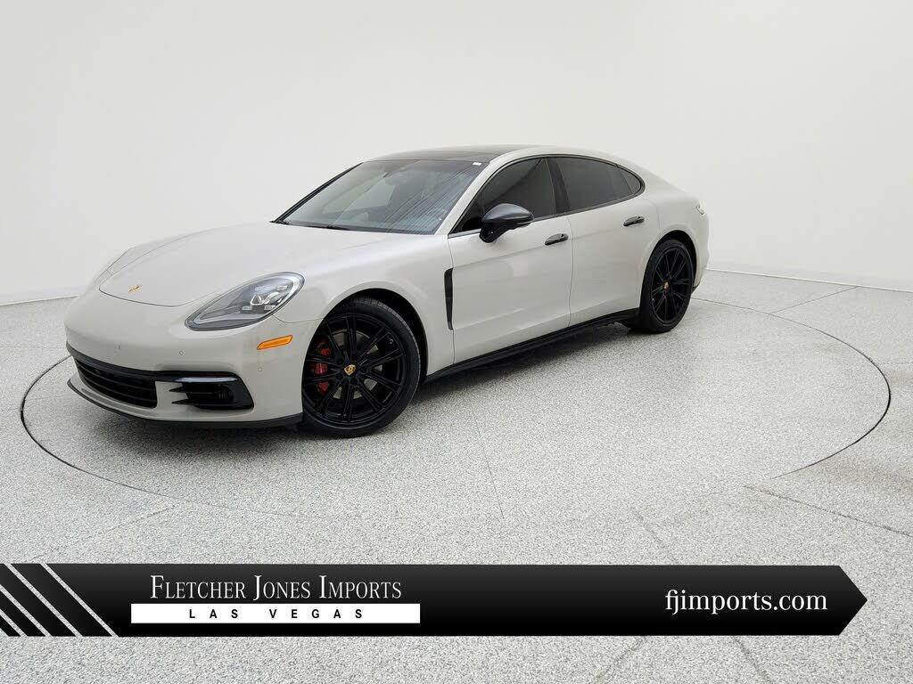 2018 Porsche Panamera