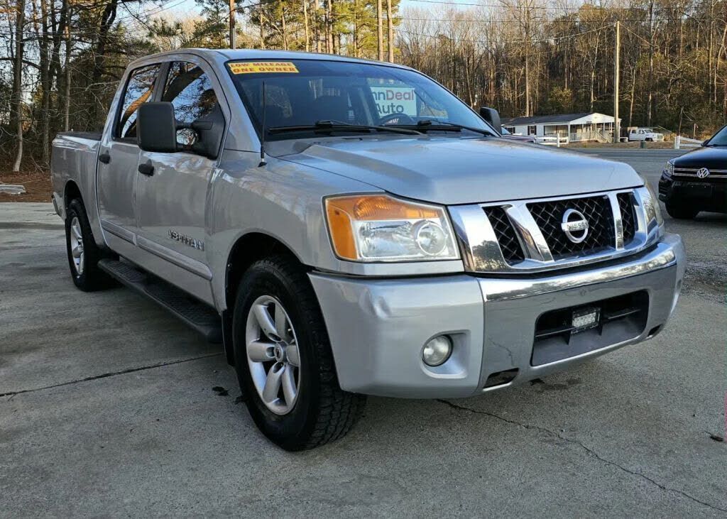 2010 NISSAN Titan