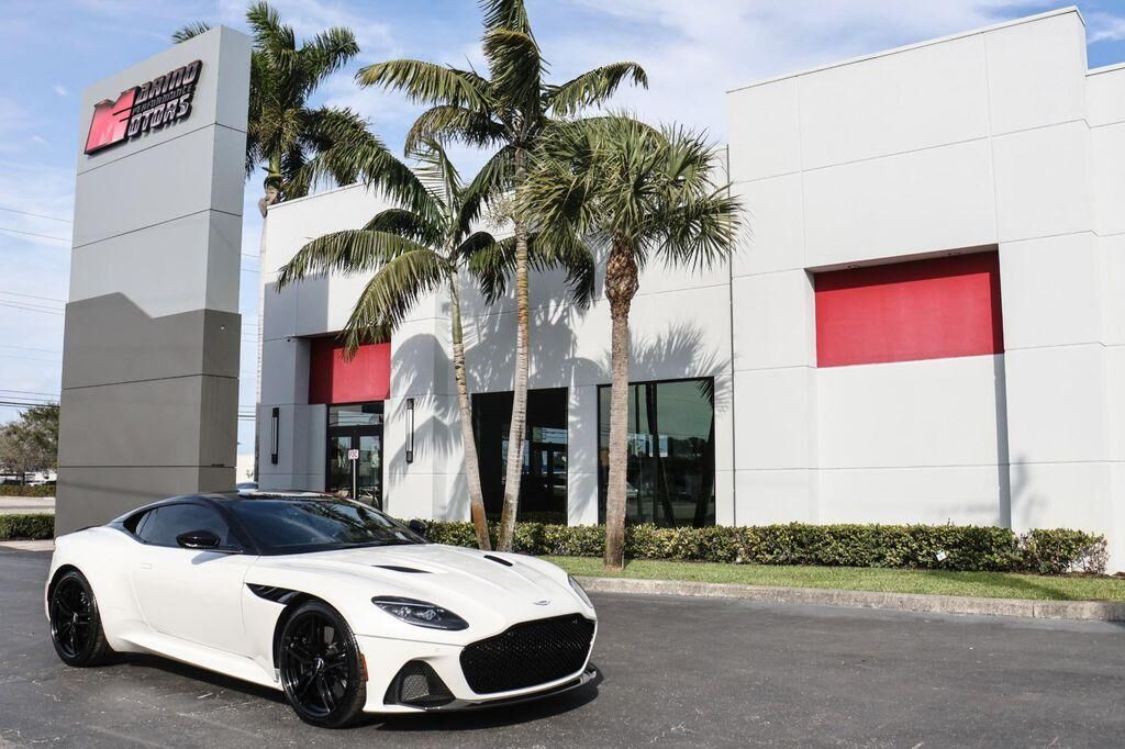 2019 ASTON MARTIN DBS
