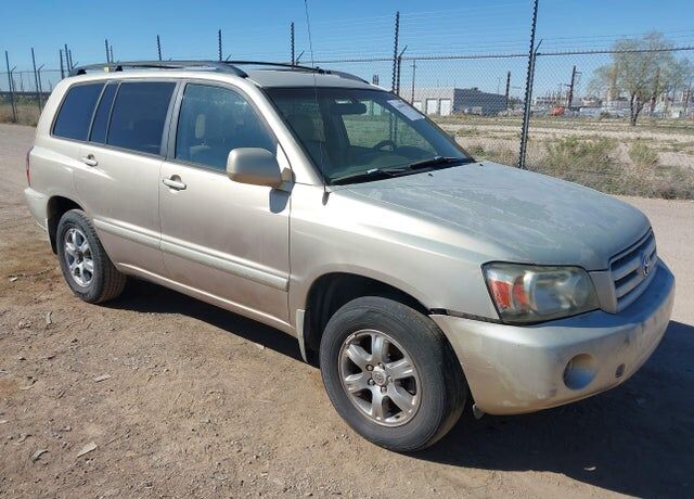 2004 TOYOTA Highlander