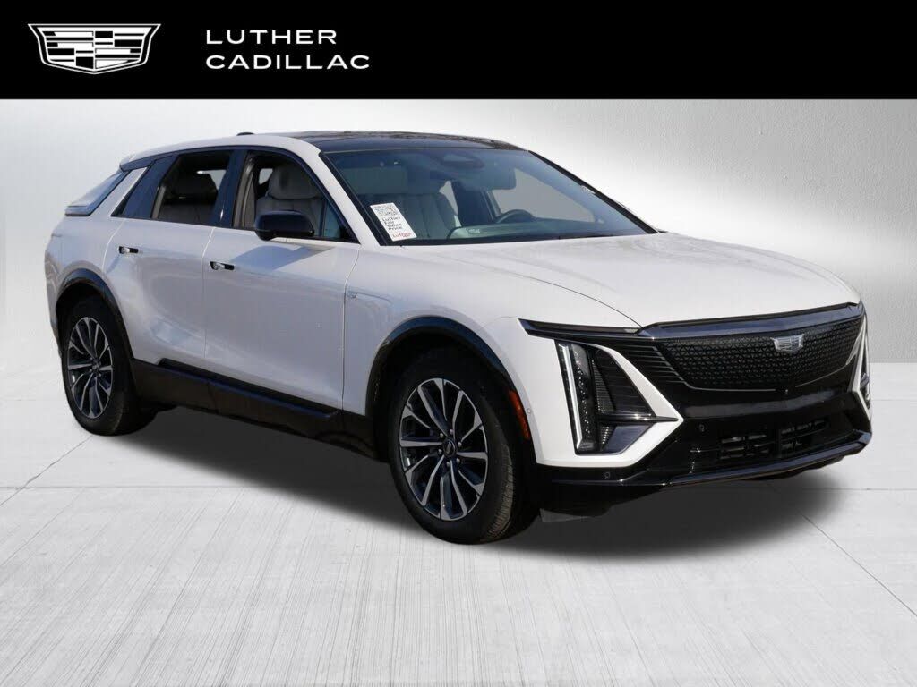 2024 CADILLAC Lyriq