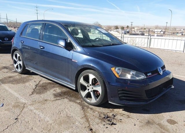 2016 VOLKSWAGEN Golf GTI