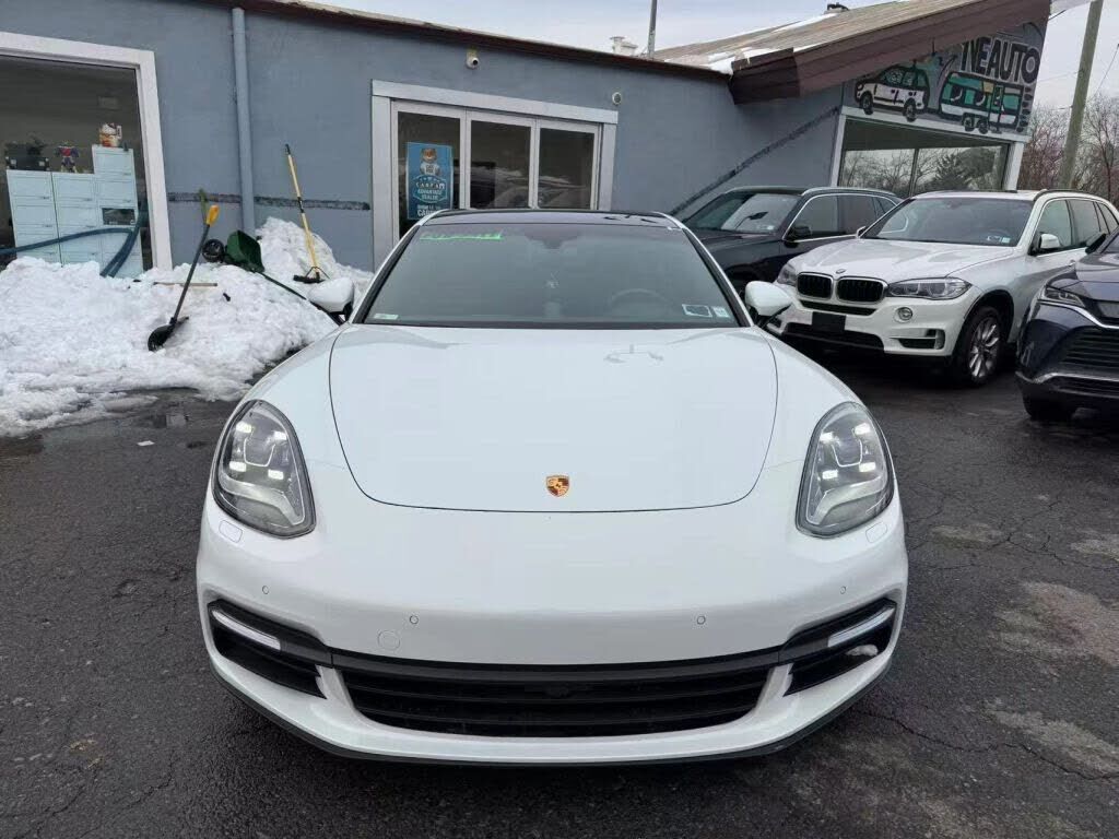 2020 PORSCHE Panamera