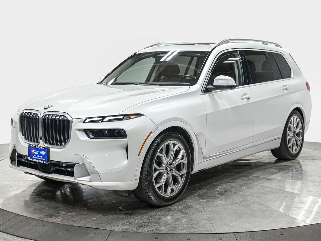 2023 BMW X7