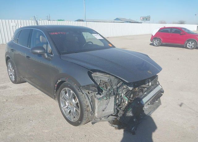 2019 PORSCHE Cayenne