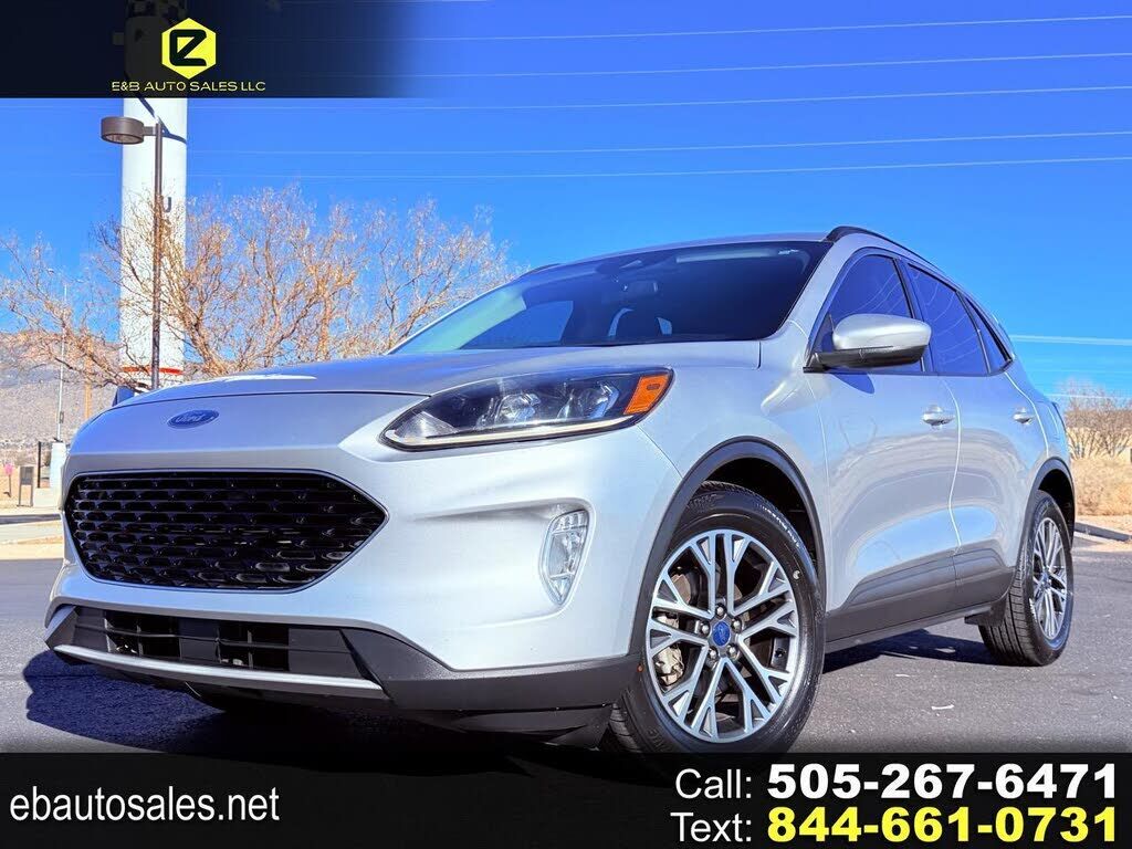 2020 FORD Escape