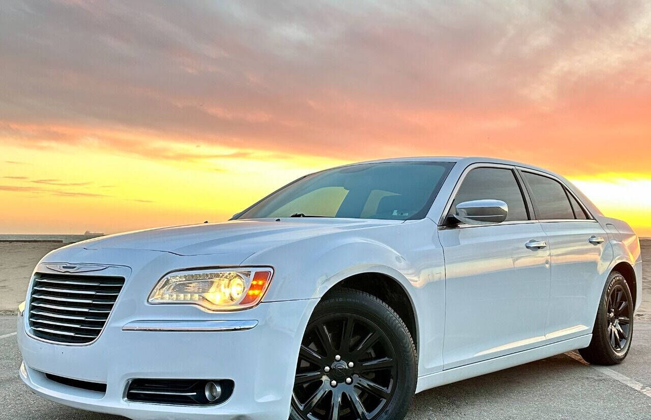 2014 CHRYSLER 300