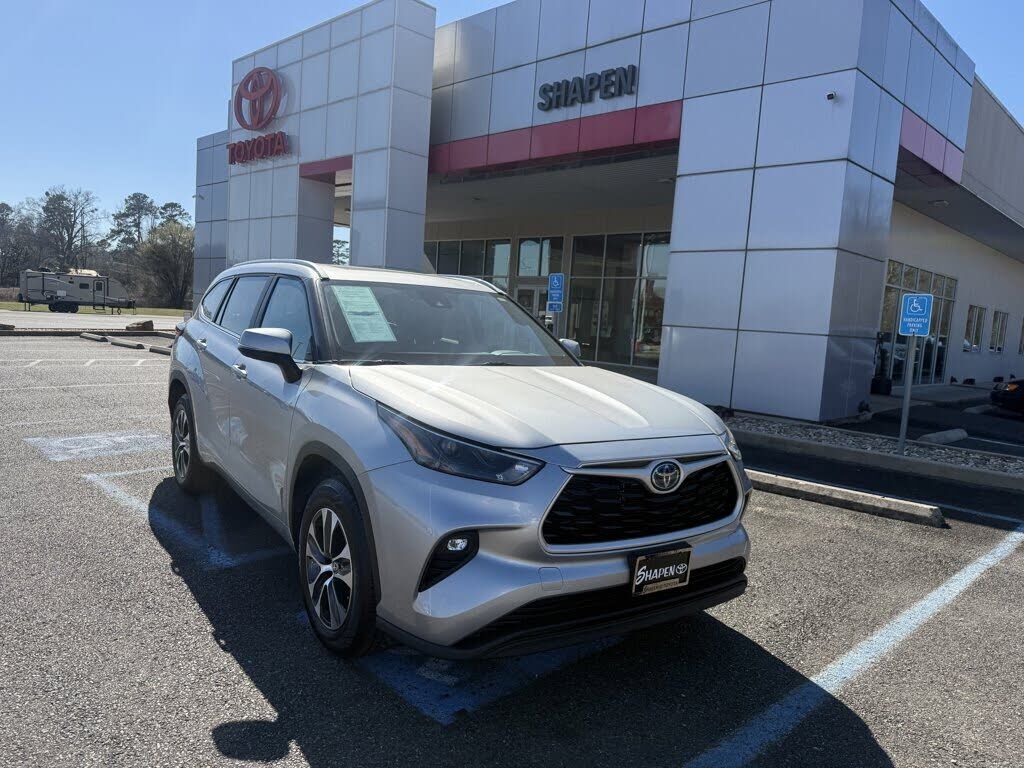 2023 TOYOTA Highlander