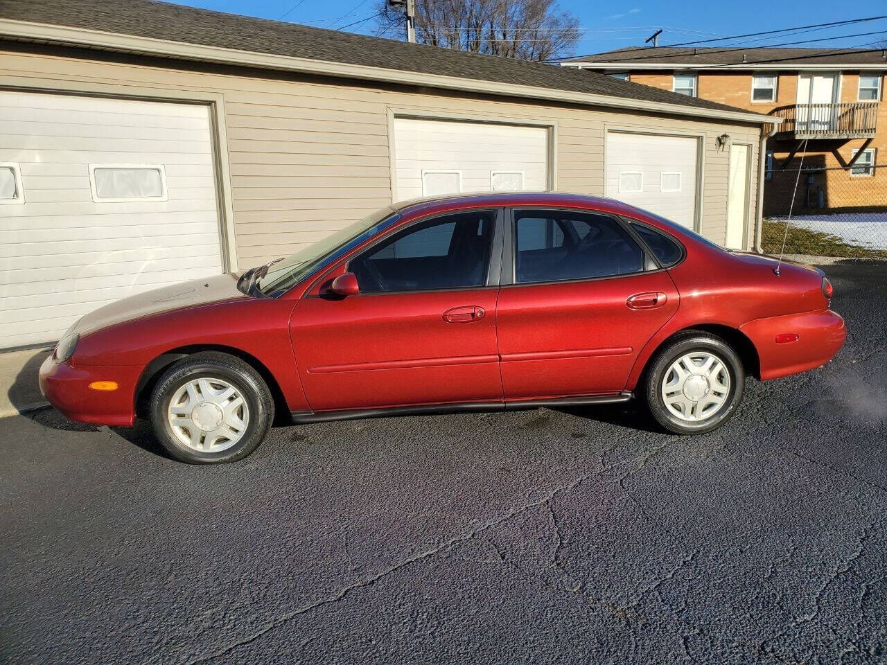 1999 FORD Taurus