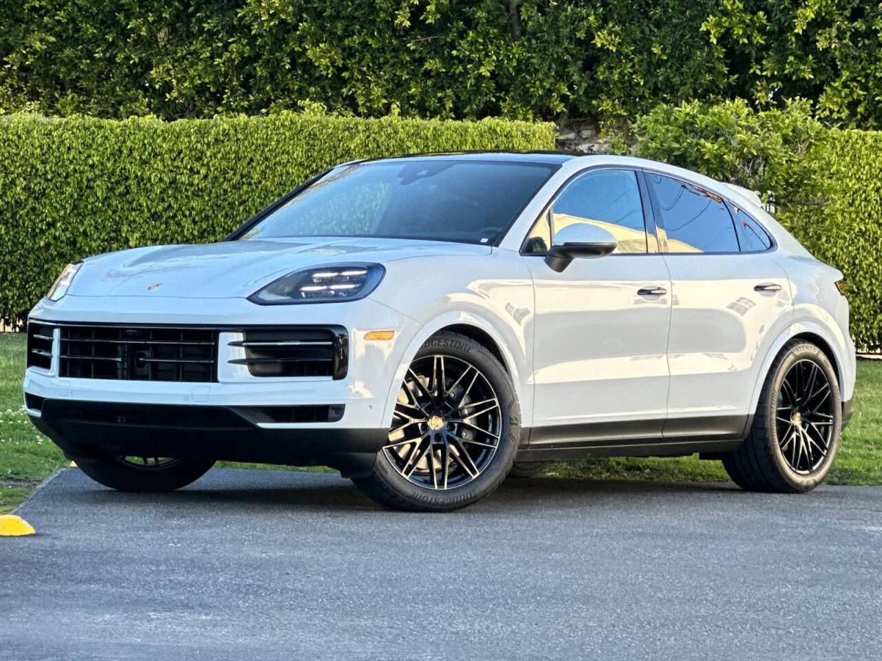 2025 PORSCHE Cayenne