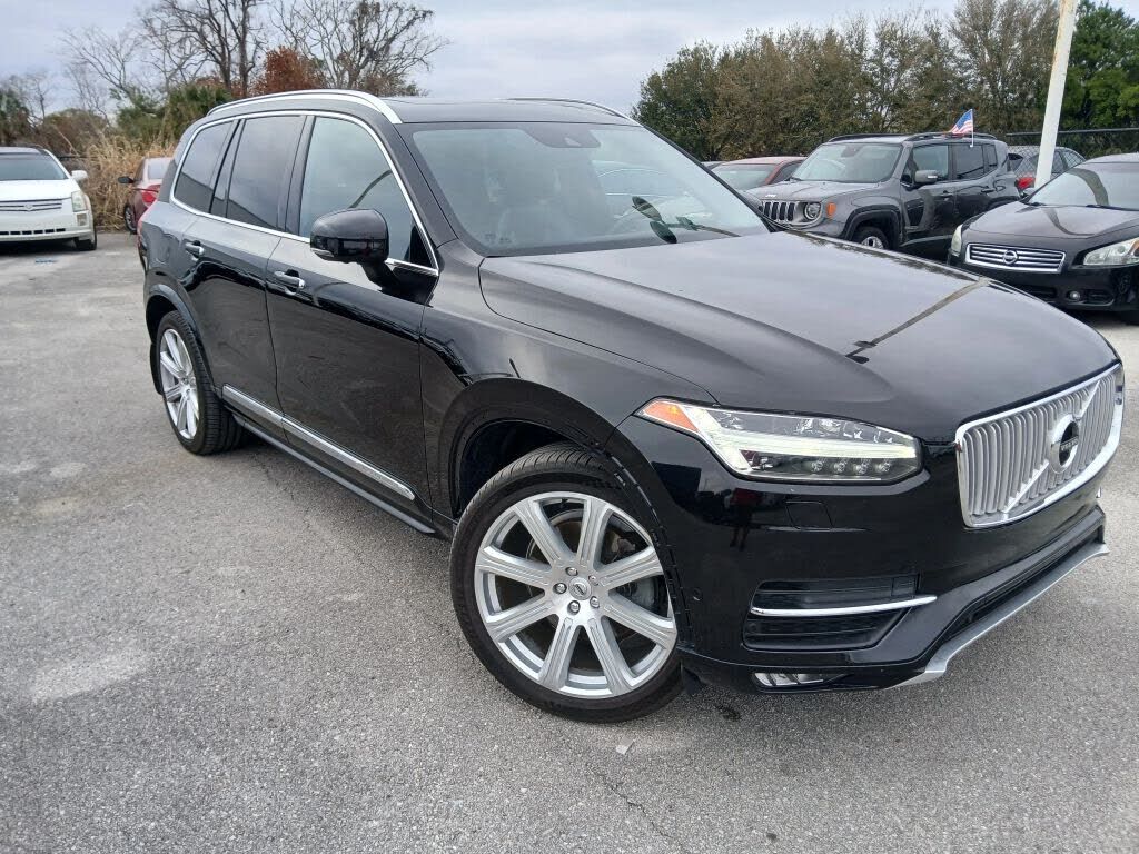 2018 VOLVO XC90